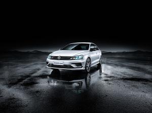 Volkswagen Sagitar R-Line '2016